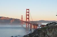 Golden Gate Bridge im leichten Morgennebel