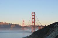 Golden Gate Bridge im leichten Morgennebel