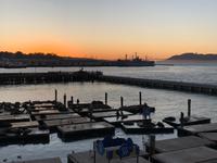 Sonnenuntergang am Pier 39 mit Blick auf die Golden Gate Bridge