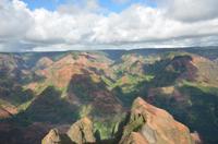 Farbenfrohes Schauspiel am Waimea Canyon