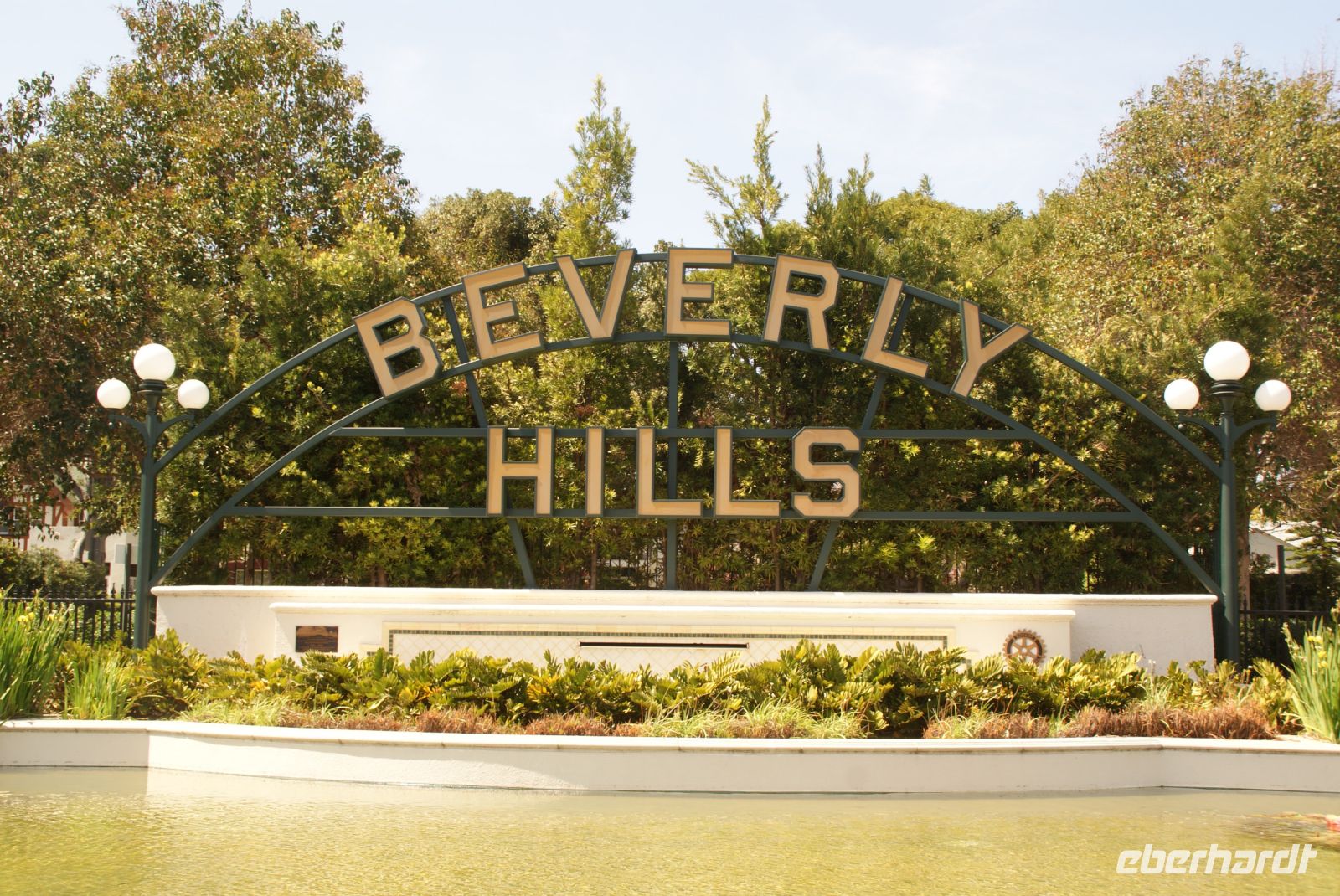 36 Beverly Hills 