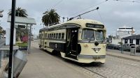 San Francisco - Stadtspaziergang - alte Straßenbahn am Ferry Terminal