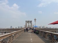 Spaziergang über die Brooklyn Bridge 