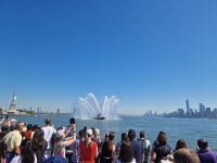 auf zur Lady Liberty - mit Schiffsparade der Fleet Week 