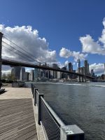 Manhattan Bridge und Skyline Manhattan