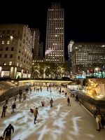 Berühmte Eislaufbahn am Rockefeller Center