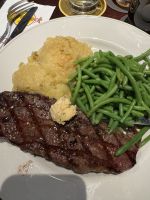 Lecker Abendessen im Hardrock Café