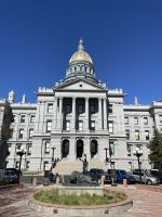 Stadtrundfahrt in Denver - Fotostopp am Capitolgebäude von Colorado