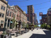 Stadtrundfahrt in Denver - Larimer Square