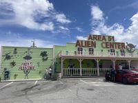 Weiter geht es durch die Wüste, vorbei an der 