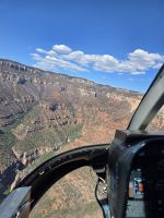 Flug im Hubschrauber über den Grand Canyon