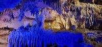 326  in 340m Tiefe zu den Ruby Falls