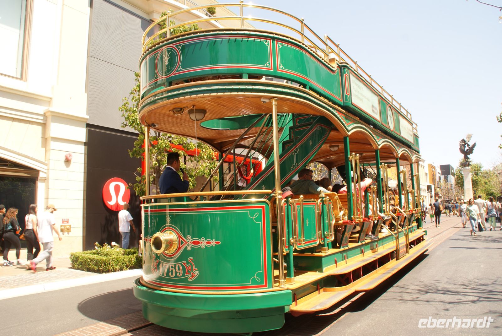 33 The Grove
