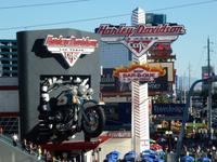 Blick auf's Harley Davidson Restaurant