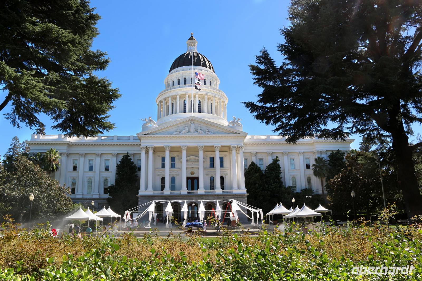 Parlamentsgebäude von Sacramento - Hauptstadt Kaliforniens