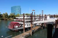 Altstadt von Sacramento - Schaufelraddampfer am Sacramento River