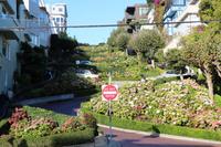 Lombard Street in San Francisco - kurvenreichste Straße der Welt