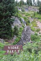 Vidae Falls - Crater Lake