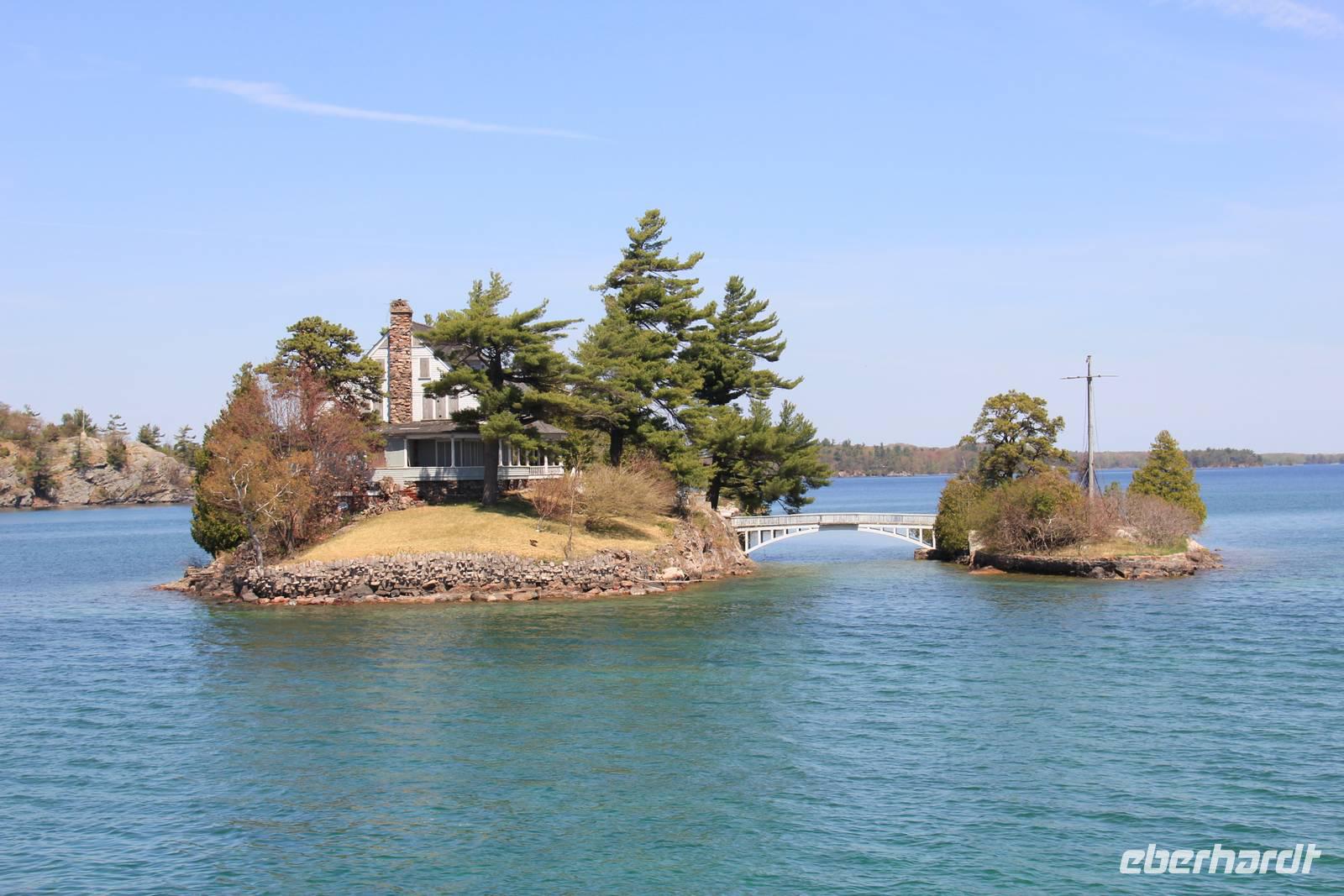 Bootsfahrt bei den Thousand Islands - Grenze zwischen USA und Kanada