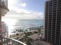 Blick vom Hotel auf Waikiki Beach
