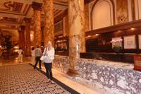 Eberhardt-Reisebegleitung Vicky Kern im Fairmont Hotel