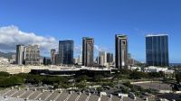 Honolulu - Blick von unserem Schiff  Pride of America