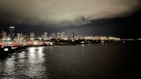 Honolulu - Blick von unserem Schiff  Pride of America
