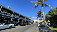 Inselrunfahrt auf Maui - Stopp in Lahaina am Bayan Tree 