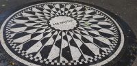 Lennon Denkmal - Strawberry Fields