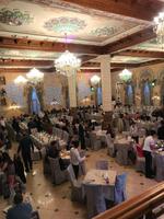 Restaurant am Abend mit Abendunterhaltung