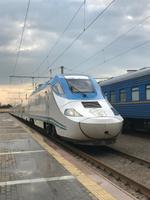 Unser Zug Afrosiyob fährt ein