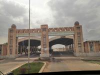 einer der Kontrollstationen (Drogenschmuggel) auf dem Weg nach Schachrisabs