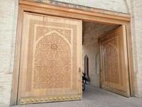 Eingangstor vor dem Ak Sarai in Schachrisabs