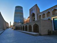 in der Altstadt von Chiwa, der kurze Minarett