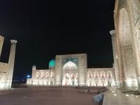Registan-Platz abends, Samarkand