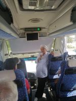 unsere lokale Fremdenführerin - Barno - stellt sich vor