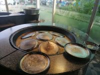 Mittagessen im Plow-Zenter BESH QOZON (5 Kässel) in Taschkent