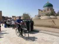 der Alltag auf den Straßen von Chiva