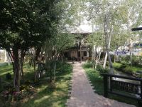 Besichtigung der Seidenstoff-Papierfabrik am Stadtrand von Samarkand