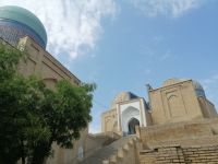 Das Ensemble Schahi-Sinda, eine Gräberstraße und eine der bekanntesten Nekropolen in Zentralasien