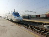 Mit dem Schnellzug Afrosiab von Smarkand nach Taschkent