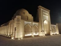 nächtlicher Spaziergang durch die Altstadt von Chiwa (Itchan-Kala) zum Hotel