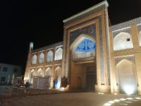 nächtlicher Spaziergang durch die Altstadt von Chiwa (Itchan-Kala) zum Hotel