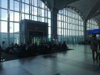 Einer der besten Warteplätze am Istanbuler Flughafen: Gate E2 - Emil Zwei :-)