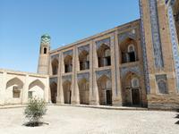 Chiwa: im Innenhof einer Medrese