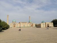 Khazrati Imam Moschee (in der Mitte) und Muji-Mubarak-Medrese (rechts im Bild), Taschkent - Hast-Imam-Komplex