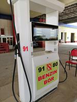 an der Tankstelle