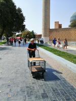 vor der Bibi-Khanym-Moschee, Samarkand