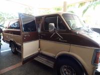 unser Bus für den Flughafentransfer