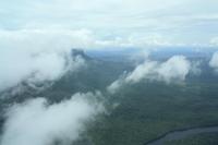 Tafelberge der Gran Sabana im Wolkenschleier